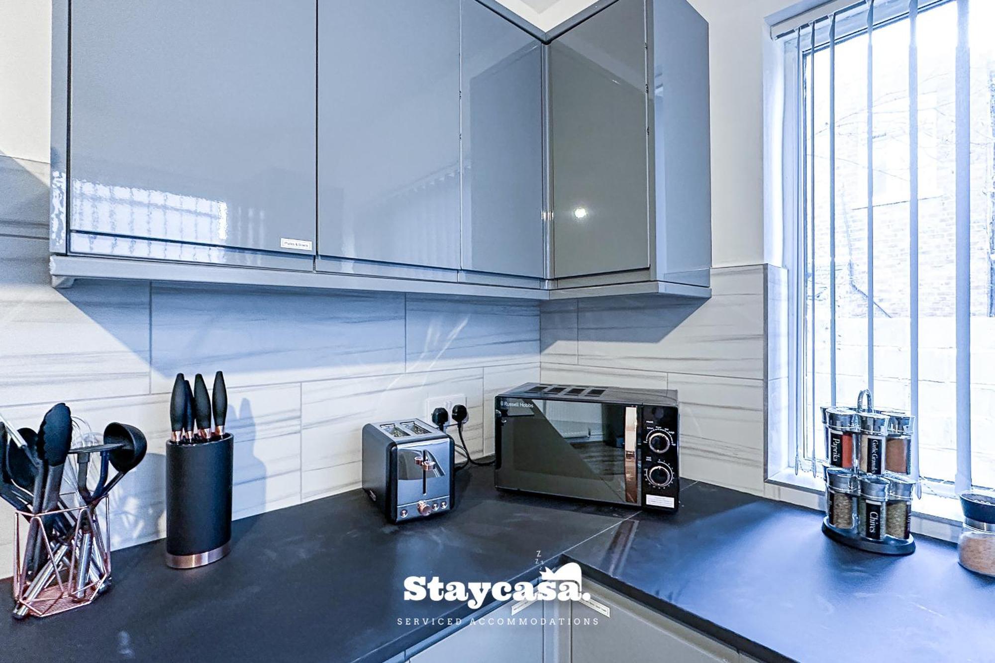Ashfield Co-living - Private Self-cater Holiday home