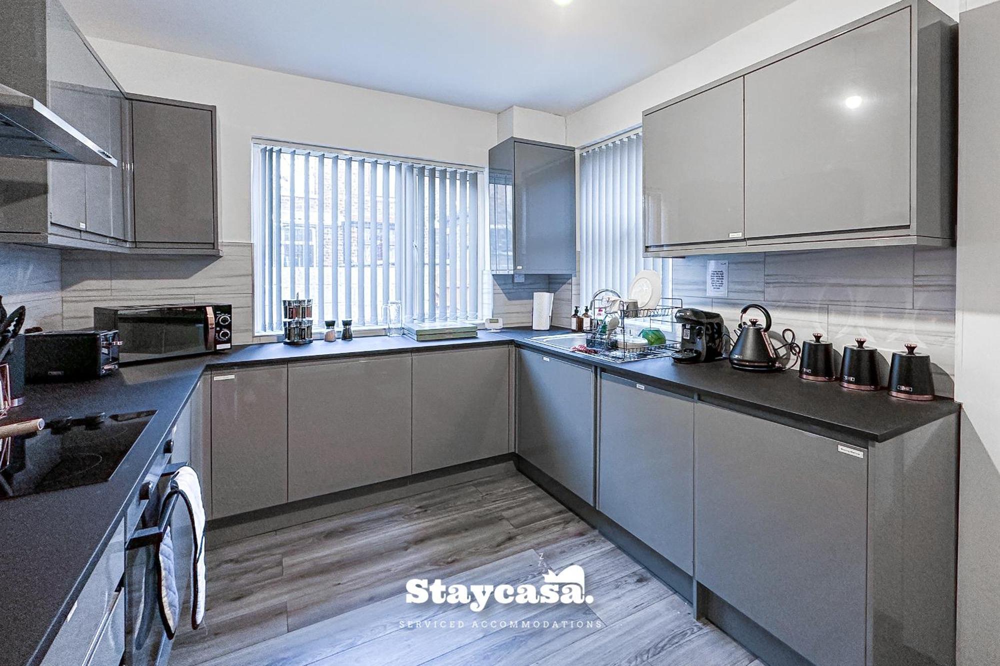 Ashfield Co-living - Private Self-cater Holiday home *