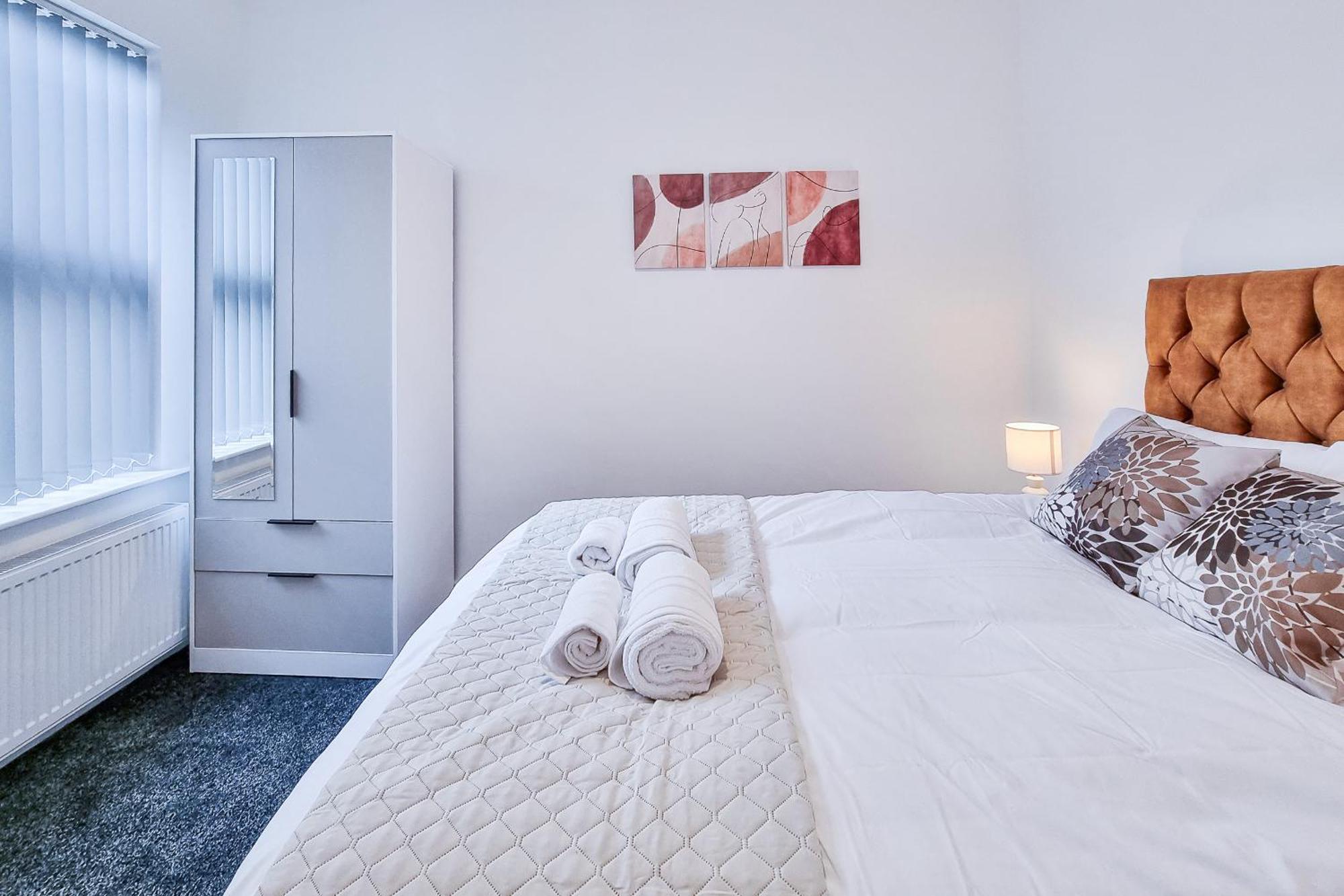 Ashfield Co-living - Private Self-cater *
