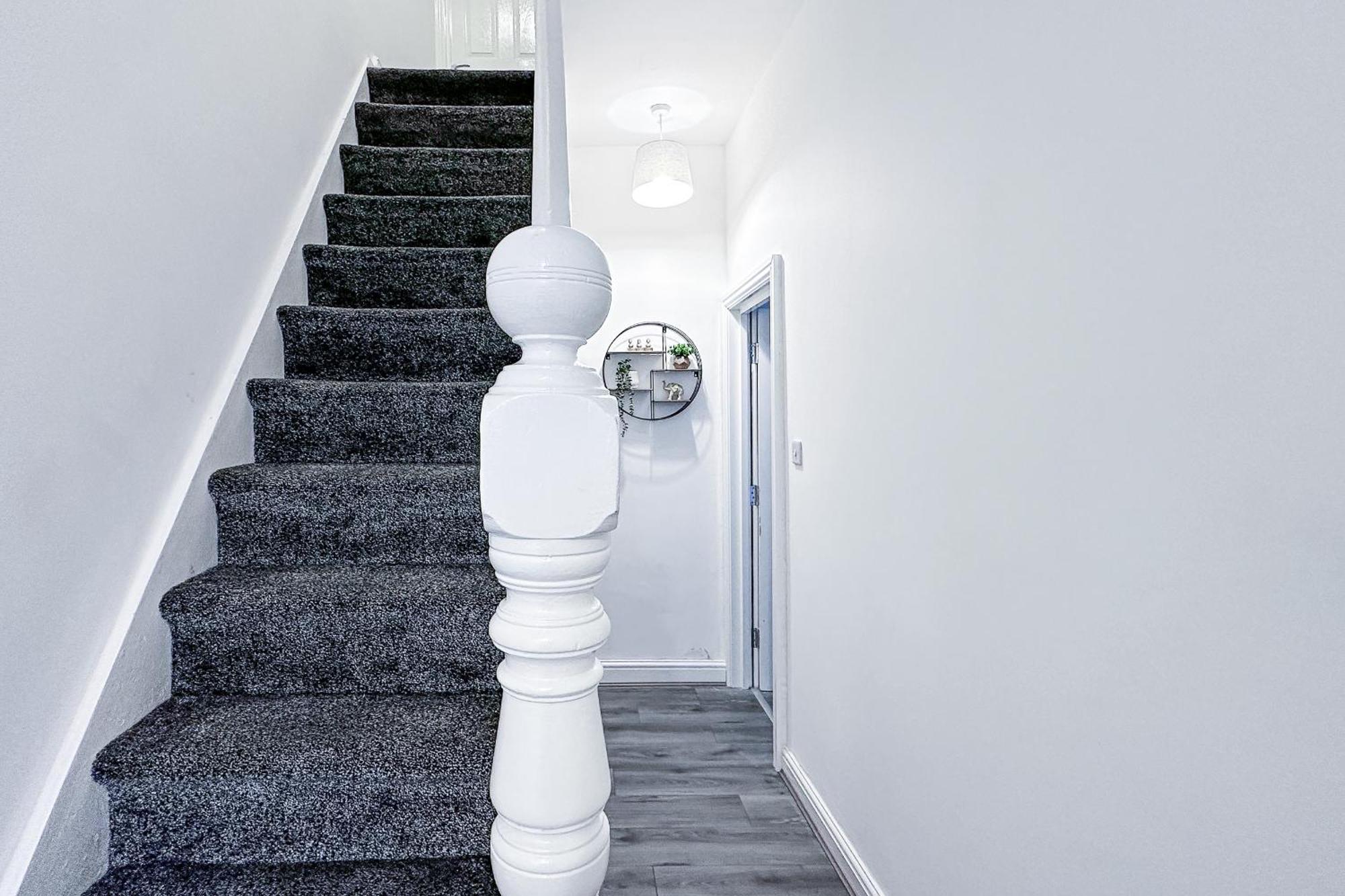 Ashfield Co-living - Private Self-cater Holiday home *