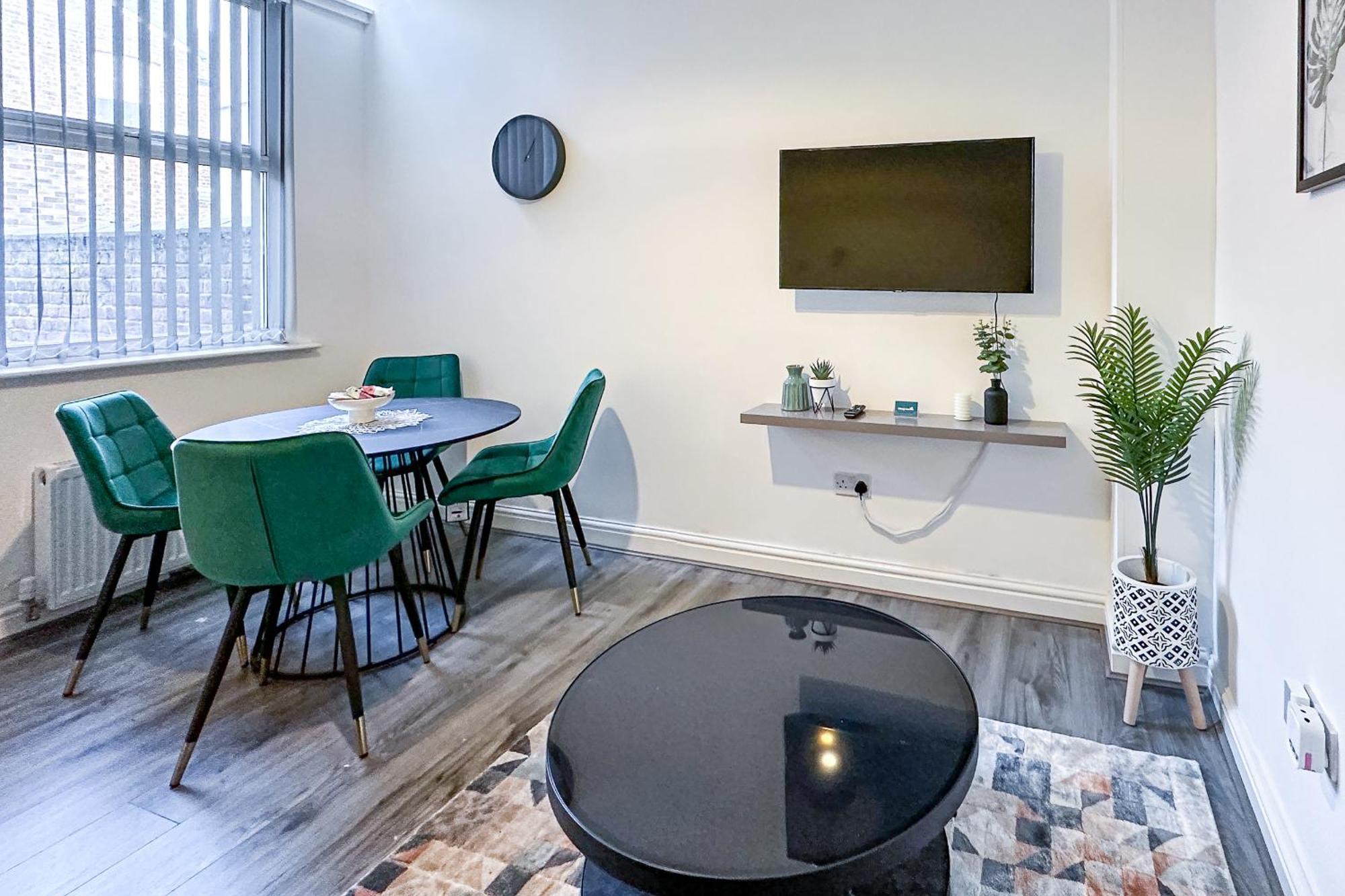 Holiday home Ashfield Co-living - Private Self-cater Manchester